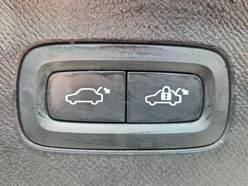 2023 Volvo XC90 B6 Plus 7-Seater