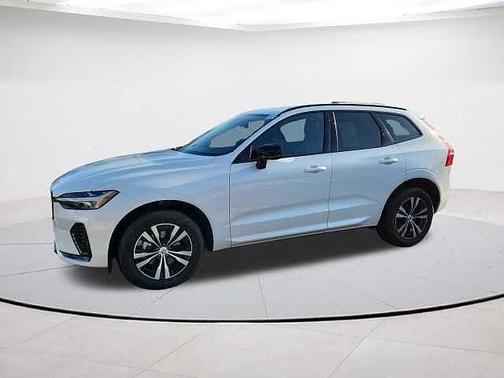 2025 Volvo XC60 Core
