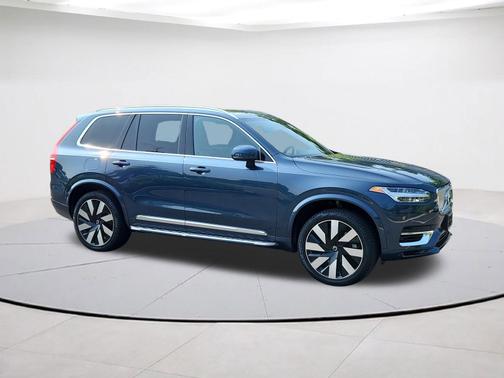 2023 Volvo XC90 Recharge Plug-In Hybrid Ultimate Bright 7-Seater