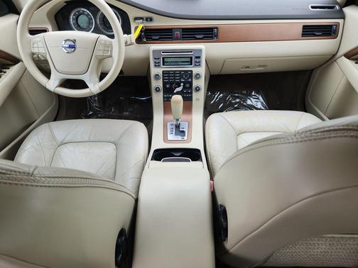 Caspian Blue Metallic 2010 Volvo XC70 3.2