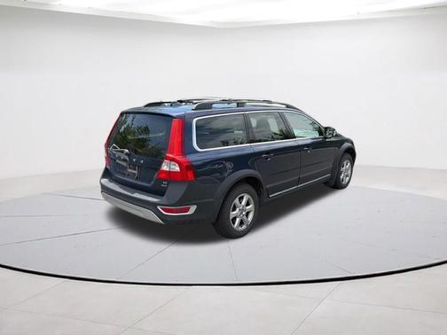 Caspian Blue Metallic 2010 Volvo XC70 3.2