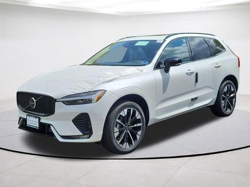 Crystal White 2026 Volvo XC60 B5 Plus