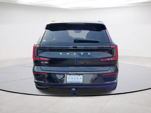 Onyx Black Metallic 2025 Volvo EX90 Twin Motor Plus