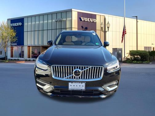 2022 Volvo XC90 T6 AWD Inscription 7 Seater