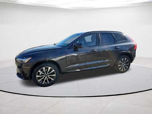 2025 Volvo XC60 Plus