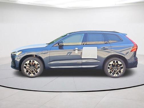Denim Blue Metallic 2026 Volvo XC60 Plug-In Hybrid T8 Ultra