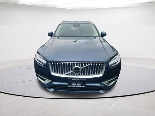 2024 Volvo XC90 B6 Plus Bright 7-Seater
