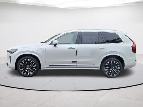 2026 Volvo XC90 Plug-In Hybrid T8 Ultra 6-Seater