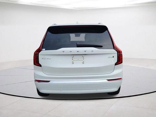 2026 Volvo XC90 B6 Ultra 7-Seater