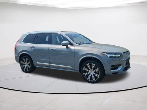 2024 Volvo XC90 Recharge Plug-In Hybrid T8 Plus Bright 7-Seater