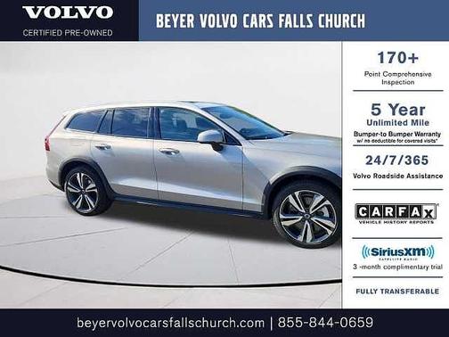 2025 Volvo V60 Cross Country Plus