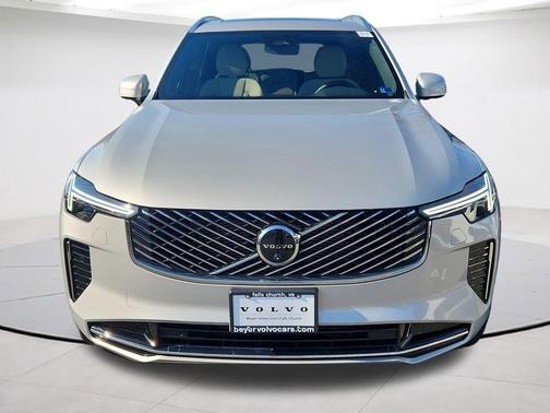 2025 Volvo XC90 B6 Plus 7-Seater