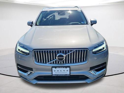 Silver 2023 Volvo XC90 B5 Plus