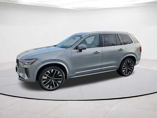 2025 Volvo XC90 Plus