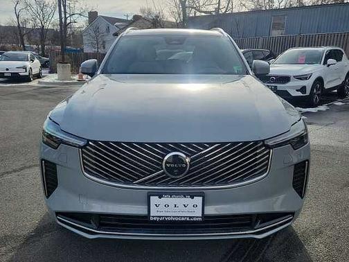 2025 Volvo XC90 Plus