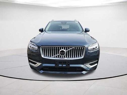 2023 Volvo XC90 Plus