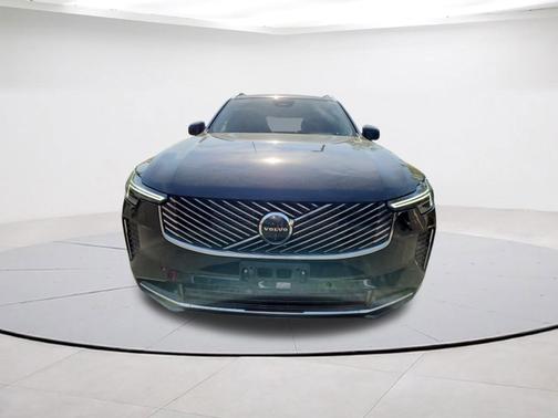 2025 Volvo XC90 Plug-In Hybrid T8 (2025.5) Plus 7-Seater