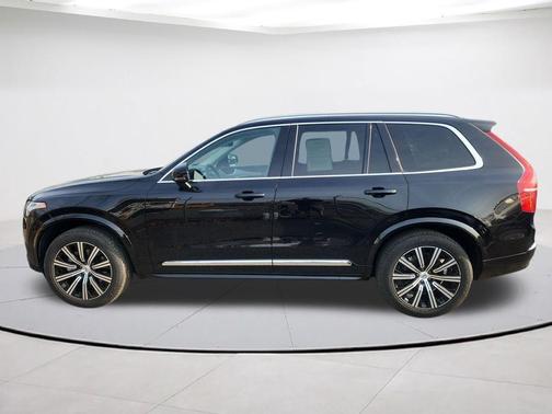 2025 Volvo XC90 B5 Core