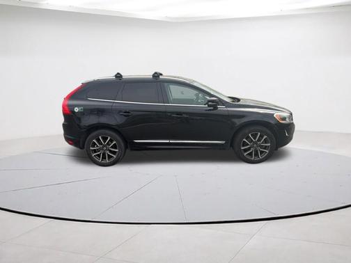 Black 2016 Volvo XC60 T5 Platinum