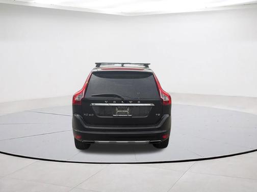 Black 2016 Volvo XC60 T5 Platinum