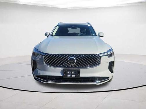 2025 Volvo XC90 Plus