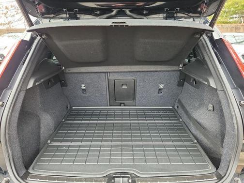 Blackstone 2019 Volvo XC40 R-DESIGN