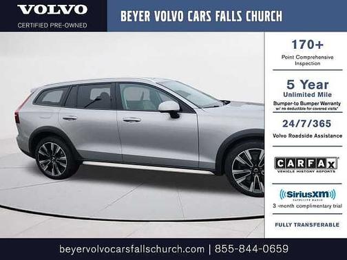 2023 Volvo V60 Cross Country Ultimate