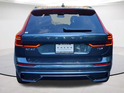 Denim Blue Metallic 2026 Volvo XC60 Plug-In Hybrid T8 Plus