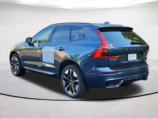Denim Blue Metallic 2026 Volvo XC60 Plug-In Hybrid T8 Plus
