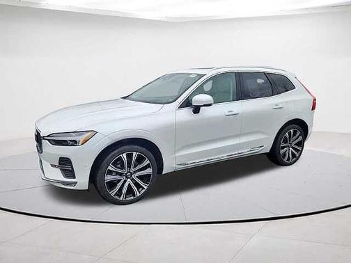 2023 Volvo XC60 B5 AWD Ultimate Bright