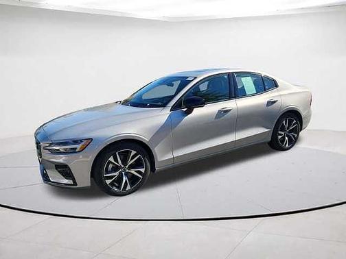 2025 Volvo S60 Core