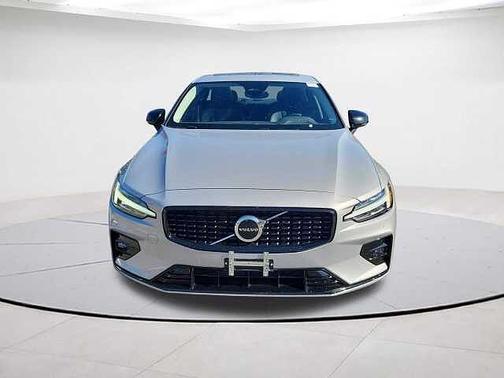 2025 Volvo S60 Core