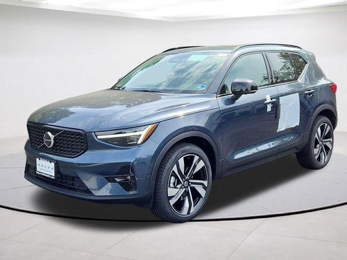 Denim Blue 2026 Volvo XC40 B5 Ultra