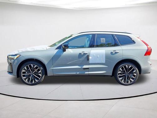 Gray Metallic 2026 Volvo XC60 B5 Ultra