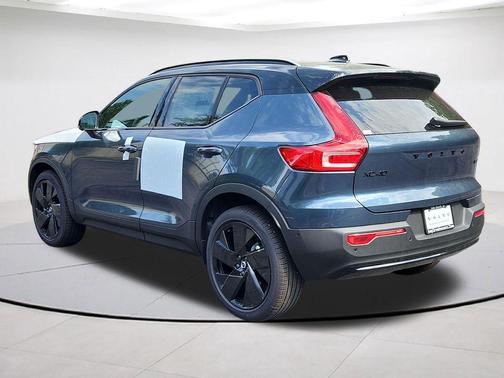 Denim Blue 2026 Volvo XC40 B5 Ultra Black Edition