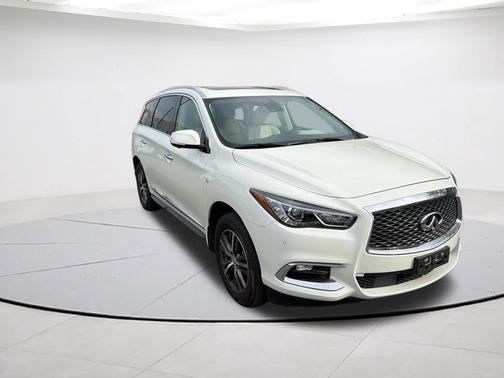 Majestic White 2019 INFINITI QX60 Luxe