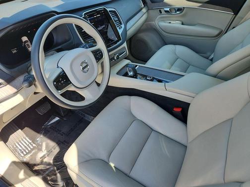 Denim Blue Metallic 2023 Volvo XC90 B6 Plus 7-Seater