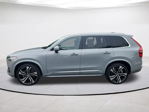 2024 Volvo XC90 B6 Ultimate Bright 7-Seater
