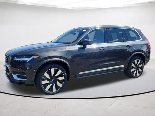 2024 Volvo XC90 Recharge Plug-In Hybrid T8 Plus Bright Theme 7 Passenger
