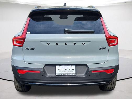Gray Metallic 2026 Volvo XC40 B5 Ultra Black Edition