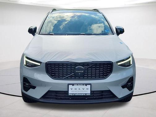 Gray Metallic 2026 Volvo XC40 B5 Ultra Black Edition