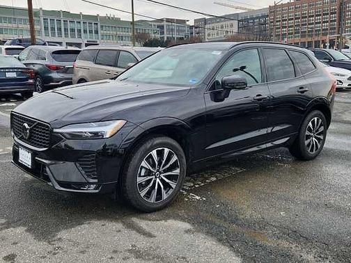 2025 Volvo XC60 Core