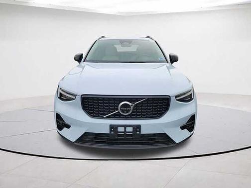 2025 Volvo XC40 Ultra