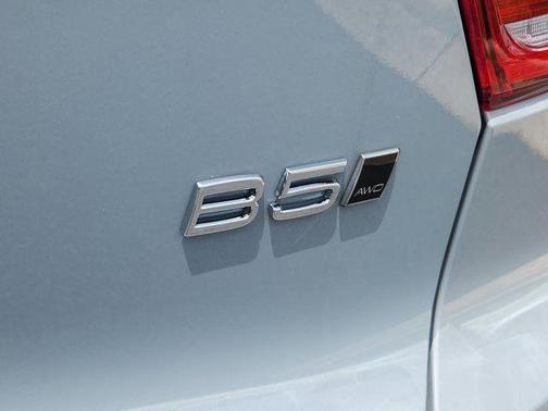 Gray Metallic 2026 Volvo XC40 B5 Plus