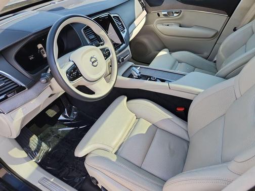 Denim Blue Metallic 2023 Volvo XC90 B6 Ultimate 7-Seater