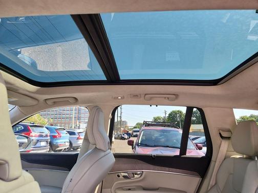 Denim Blue Metallic 2023 Volvo XC90 B6 Ultimate 7-Seater