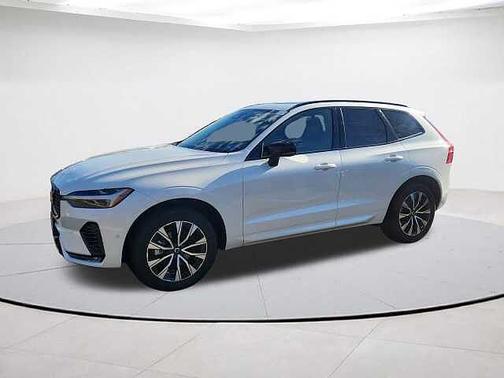 2025 Volvo XC60 Plus