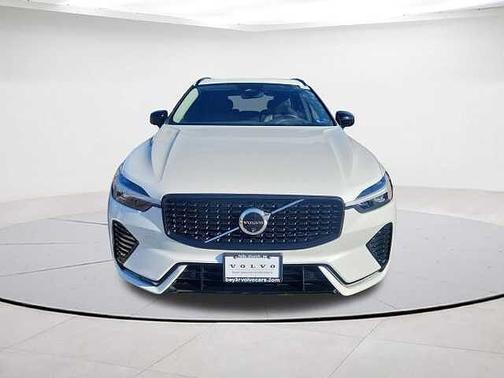 2025 Volvo XC60 Plus