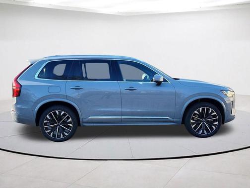 2026 Volvo XC90 Plug-In Hybrid T8 Plus 7-Seater