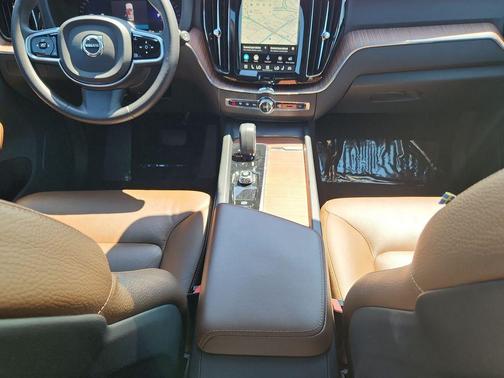 Denim Blue Metallic 2024 Volvo XC60 B5 Plus Dark Theme